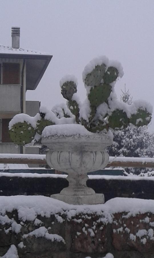 Casavarone Riva del Garda Buitenkant foto
